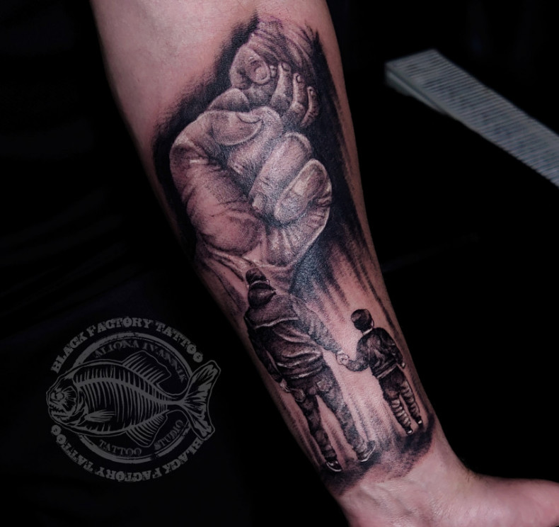 Black and grey father son hands, photo - Tattoo Master Barb Tattoo