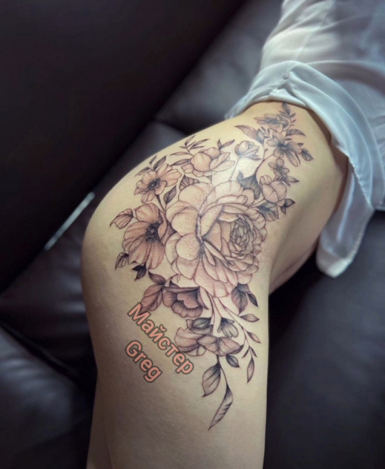  #garnetatu #tattooKotovsky Village #blume #tattooflowers #tattoo #tattooflower, photo - Tattoo-Meister Barb Tattoo