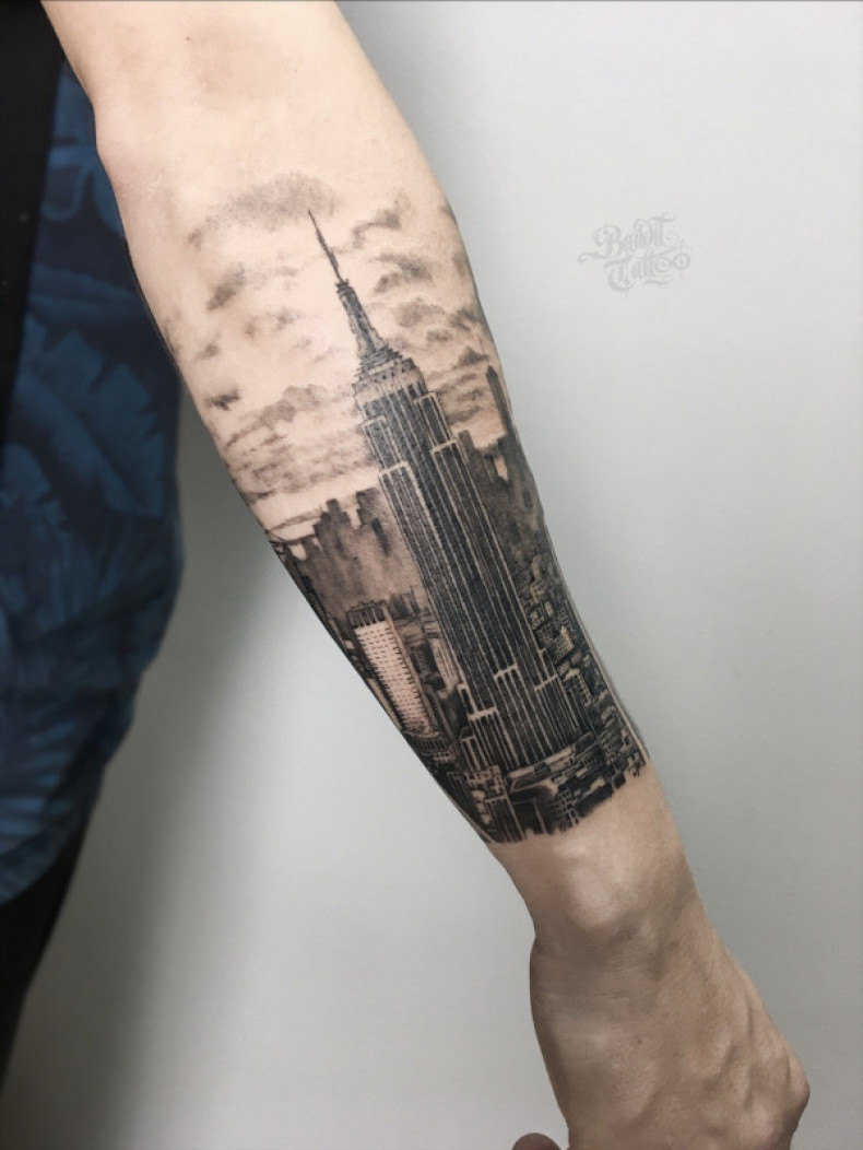 Wieża, photo - Tatuażysta Barb Tattoo