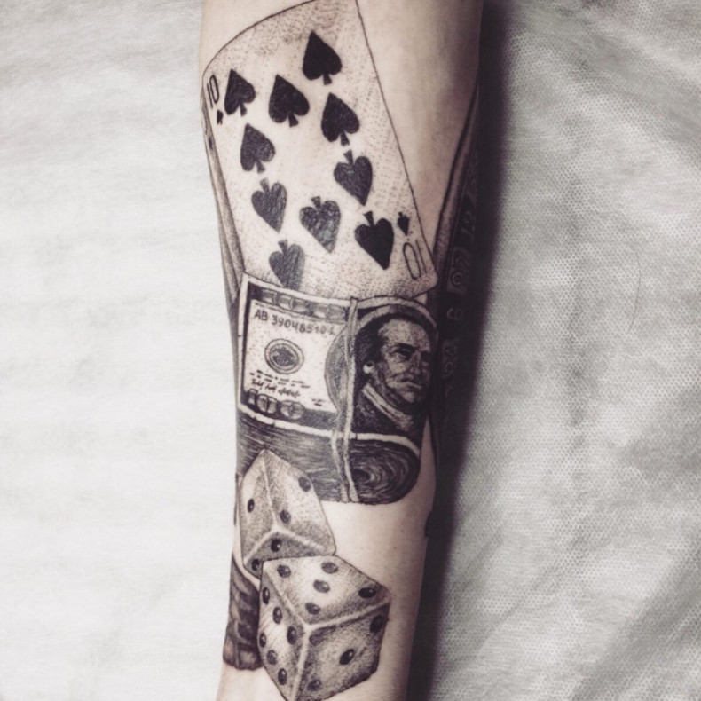 Dollar sign cards dice, photo - Tattoo Master Barb Tattoo