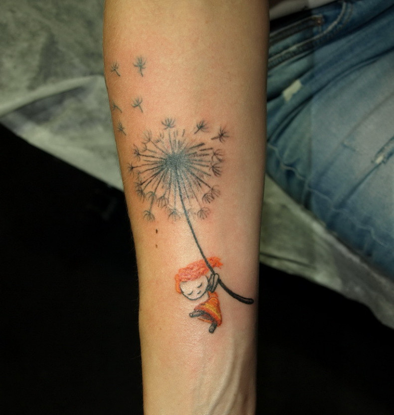 Dandelion, photo - Tattoo Master Barb Tattoo