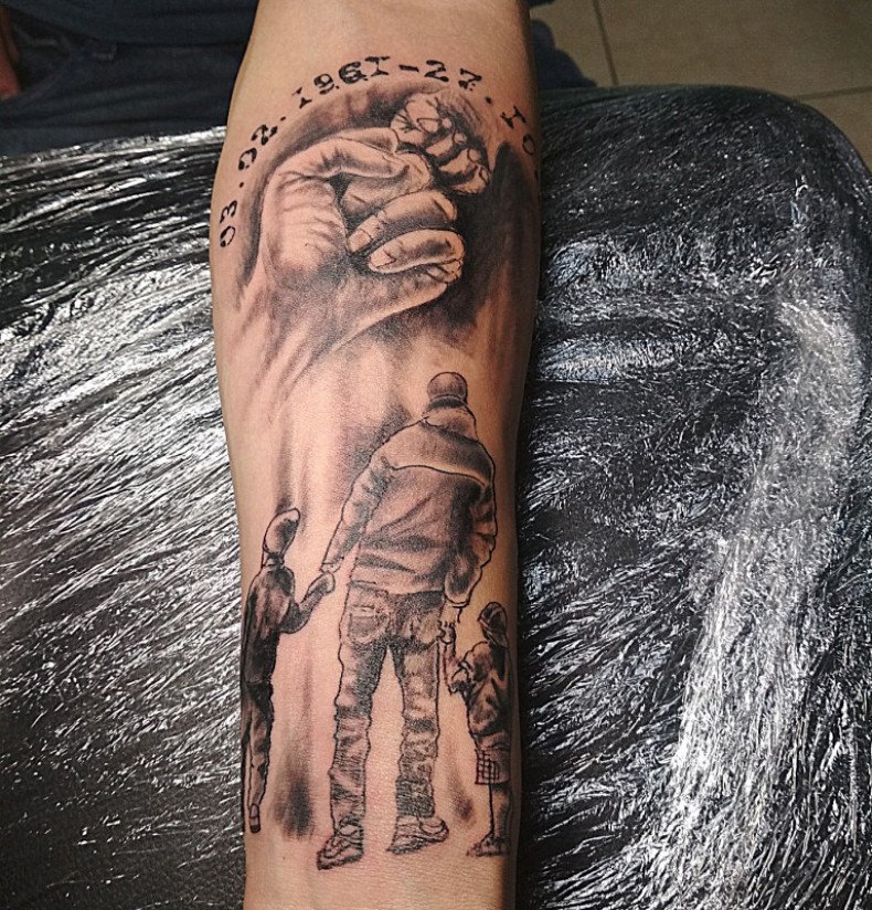 Father and children tattoo Kyiv, photo - Tattoo Master Barb Tattoo