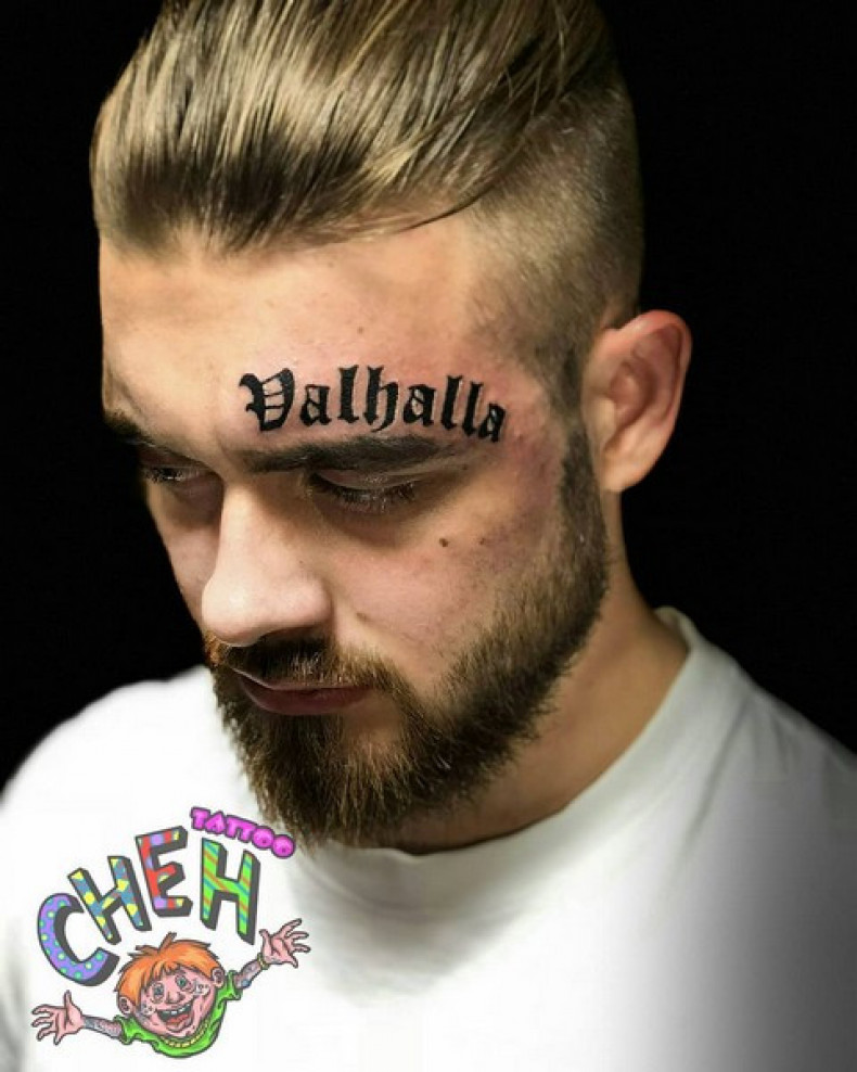 Gesicht, photo - Tattoo-Meister Barb Tattoo