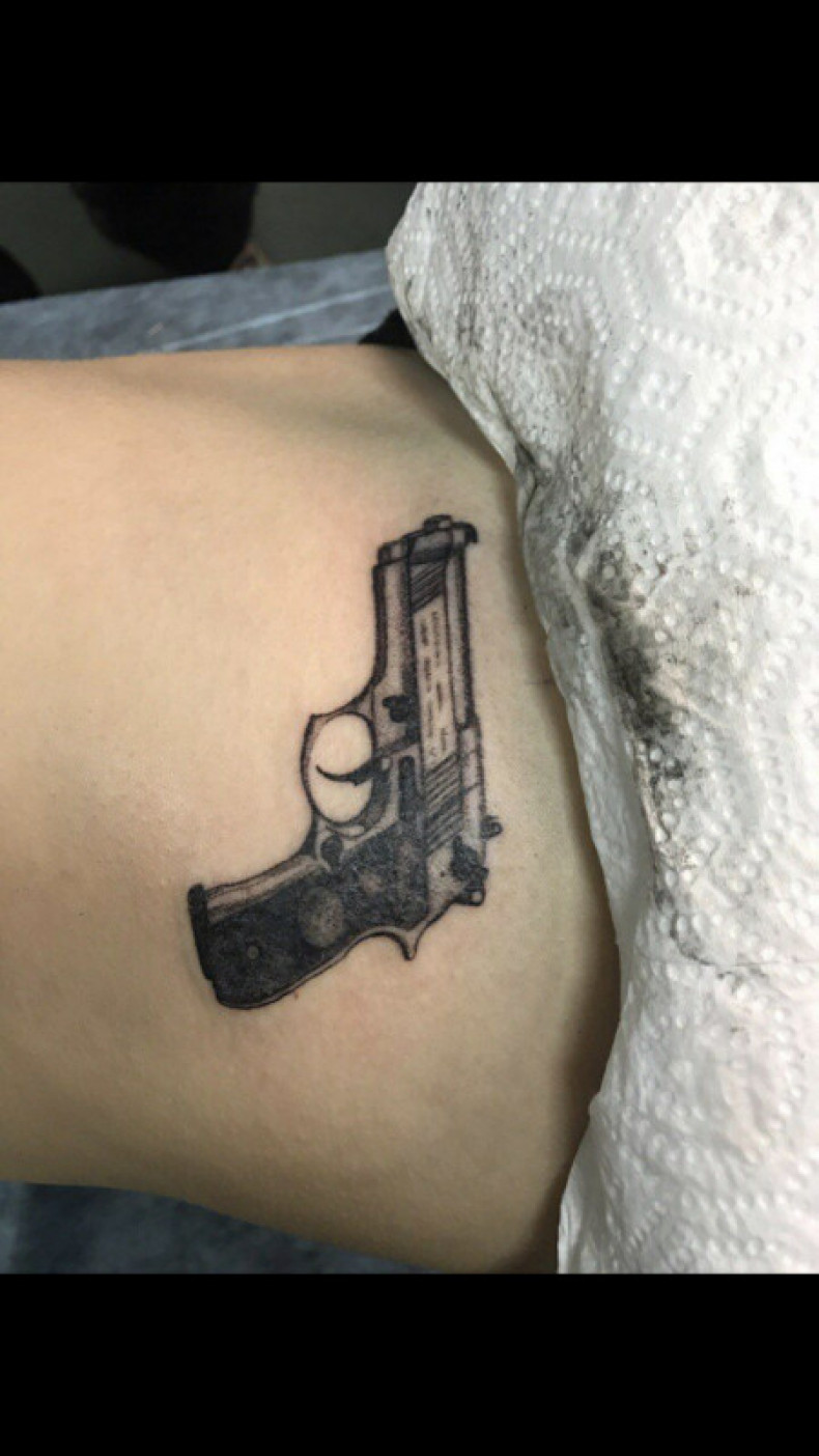 Gun, photo - Tattoo Master Barb Tattoo