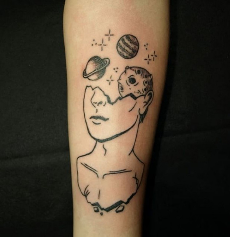 Planet, photo - Tattoo Master Barb Tattoo