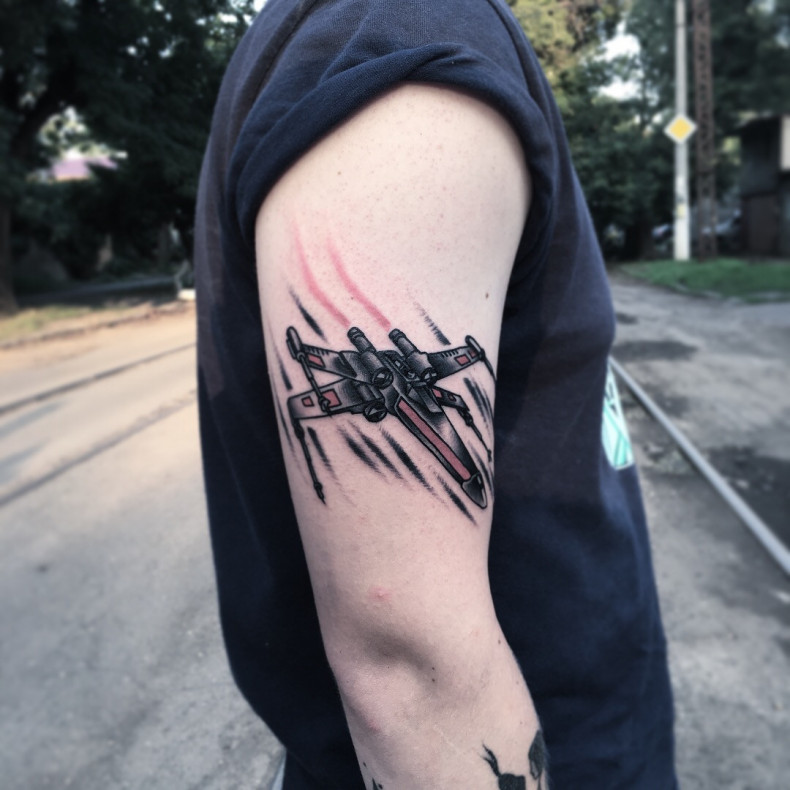 Самолет, photo - Тату мастер Barb Tattoo