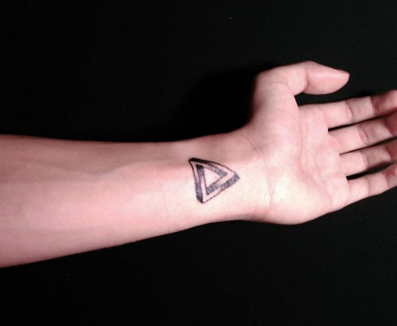 Triangle, photo - Tattoo Master Barb Tattoo