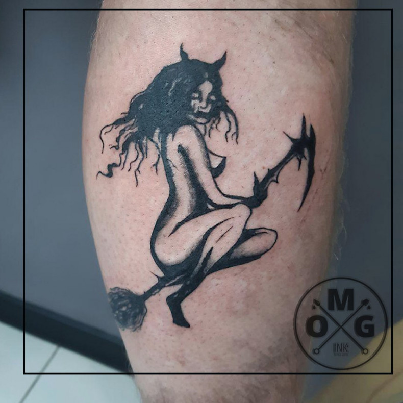 Hexe demon, photo - Tattoo-Meister Barb Tattoo