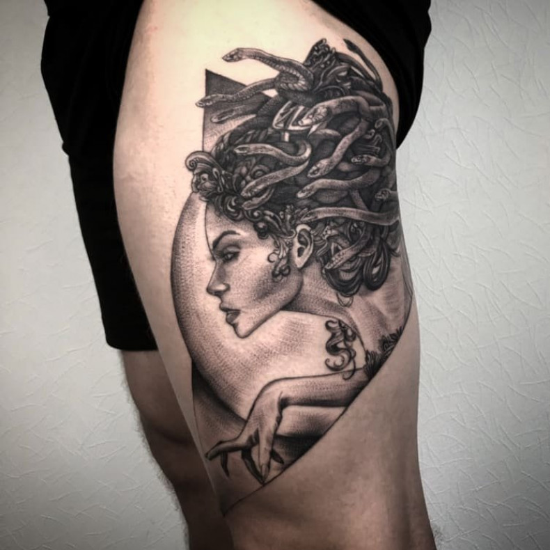 Горгона, photo - Тату мастер Barb Tattoo