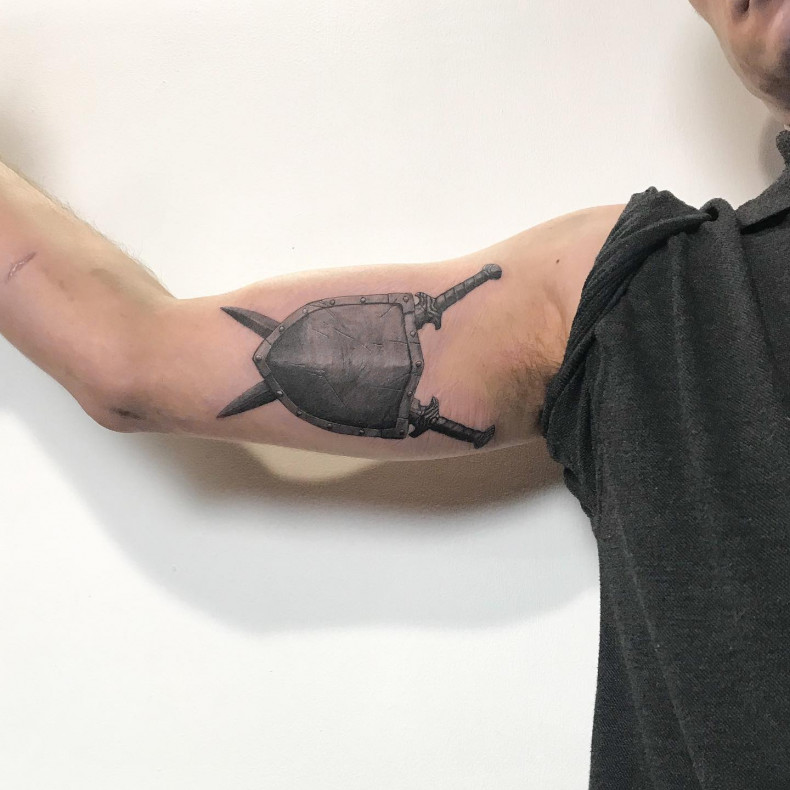 Shield, photo - Tattoo Master Barb Tattoo