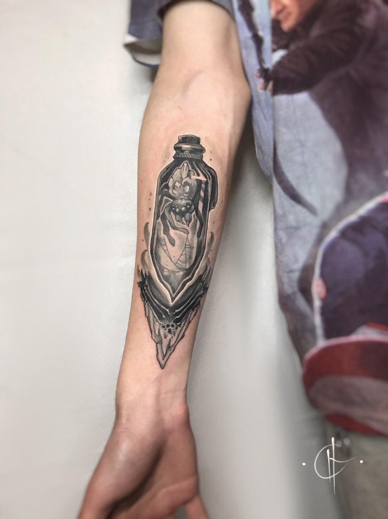 Бутылка, photo - Тату мастер Barb Tattoo