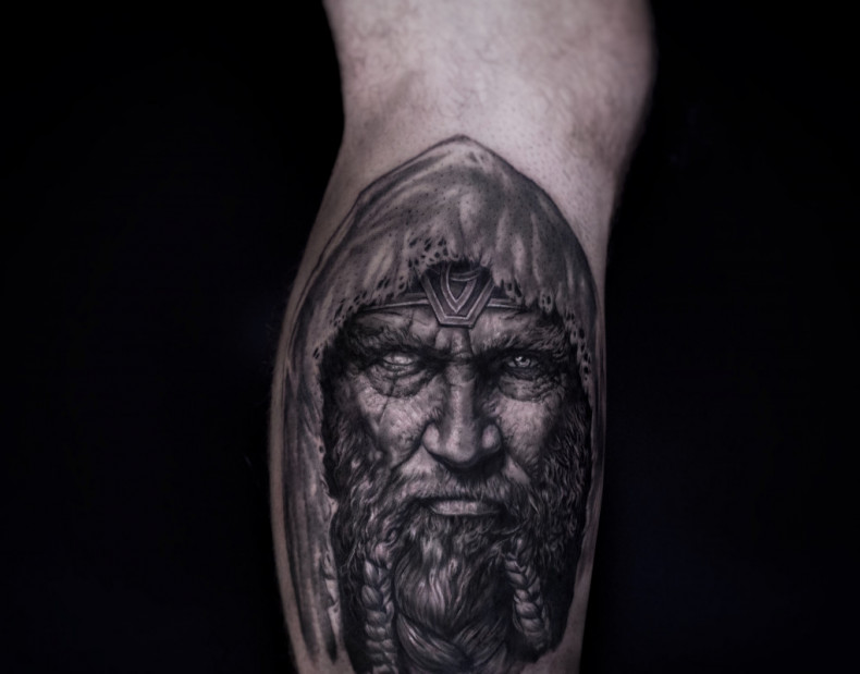 Mnich, photo - Tatuażysta Barb Tattoo