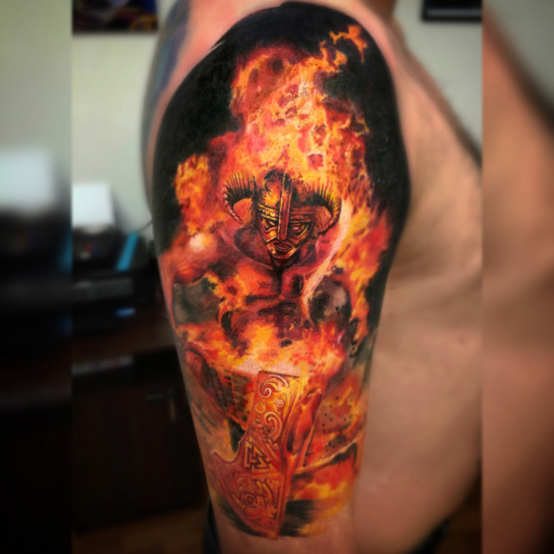 Feuer (Flamme), photo - Tattoo-Meister Barb Tattoo