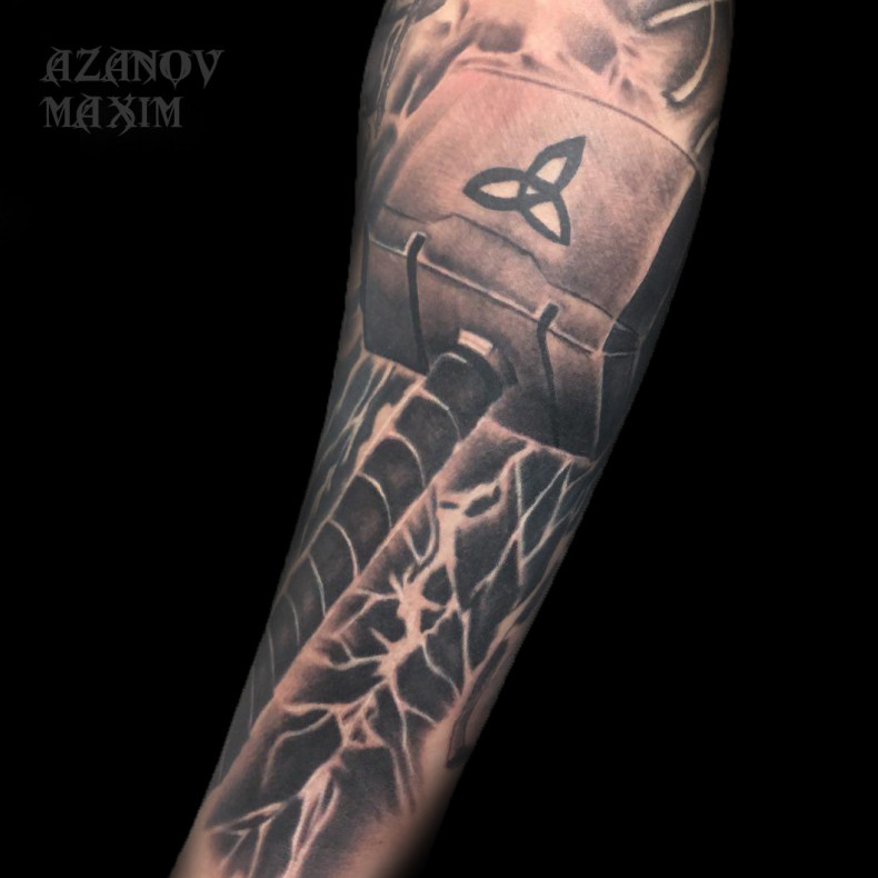 Młotek Młot Thora, photo - Tatuażysta Barb Tattoo