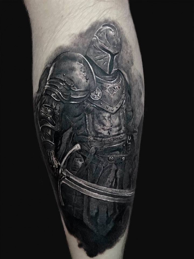 Knight, photo - Tattoo Master Barb Tattoo