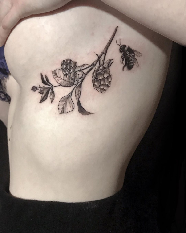 Berries black and white tattoo, photo - Tattoo Master Barb Tattoo