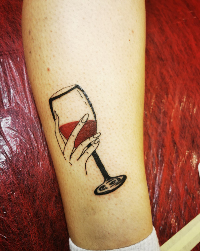 Wine glass, photo - Tattoo Master Barb Tattoo