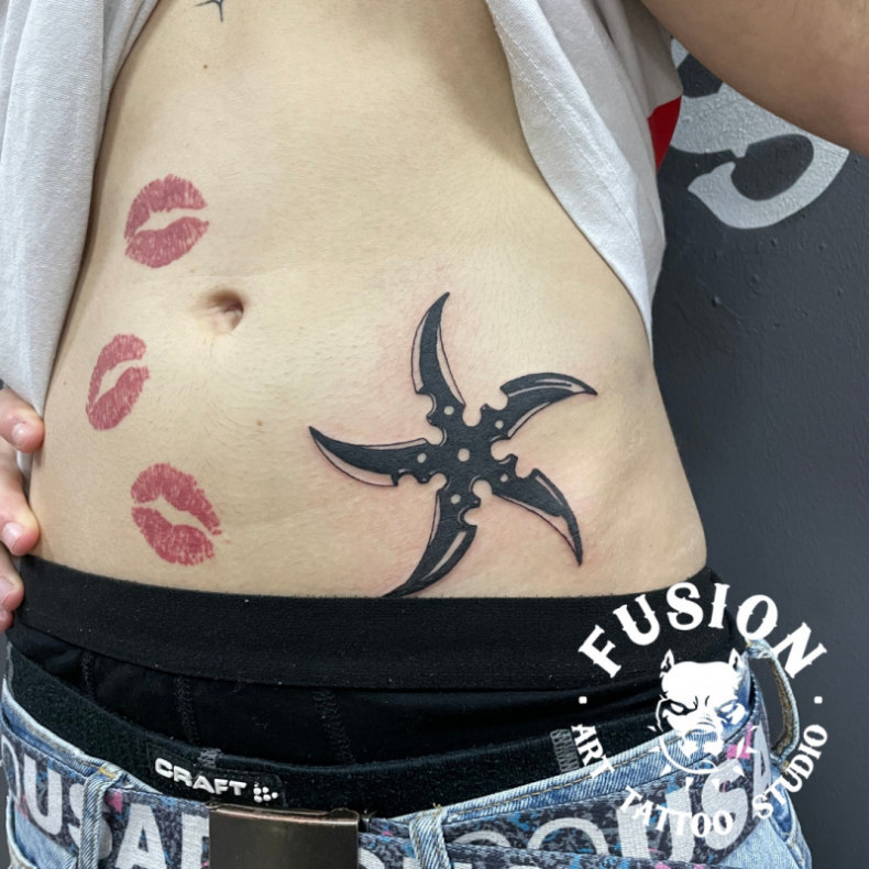  #blackandwhite #live #star #shuriken, photo - Tattoo Master Barb Tattoo