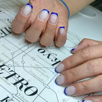 Manicure hybrydowy french
                    Maniküre Olena Mishuk Warsaw