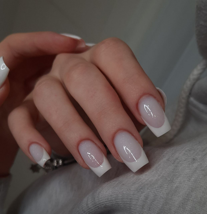 Укрепление гелем + френч. Мастер Анна, photo - Мастер маникюра Barb Manicure