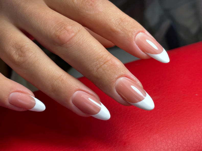  , photo - Manicurist Barb Manicure