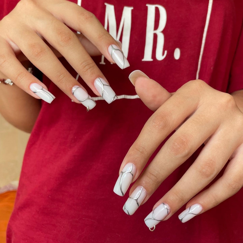 White milky silver, photo - Manicurist Barb Manicure