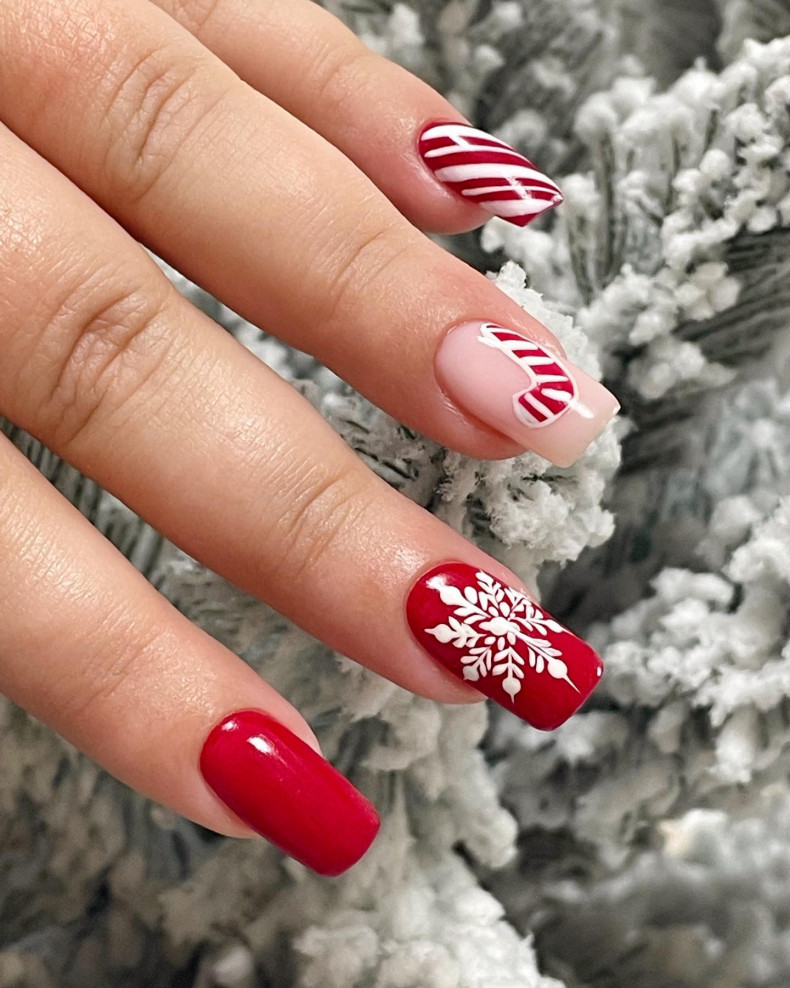  , photo - Manicurist Barb Manicure