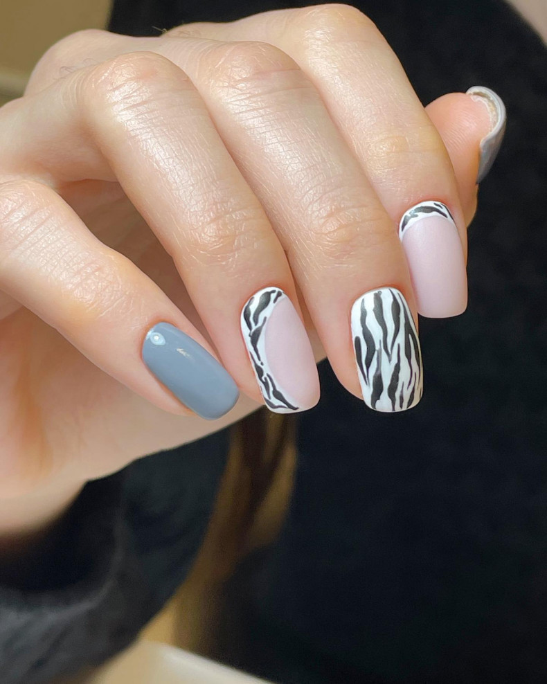  , photo - Manicurist Barb Manicure