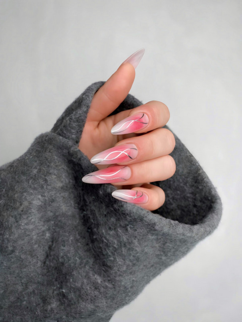 Нарощування нігтів. Довжина 4, форма овал, photo - Manicurist Barb Manicure