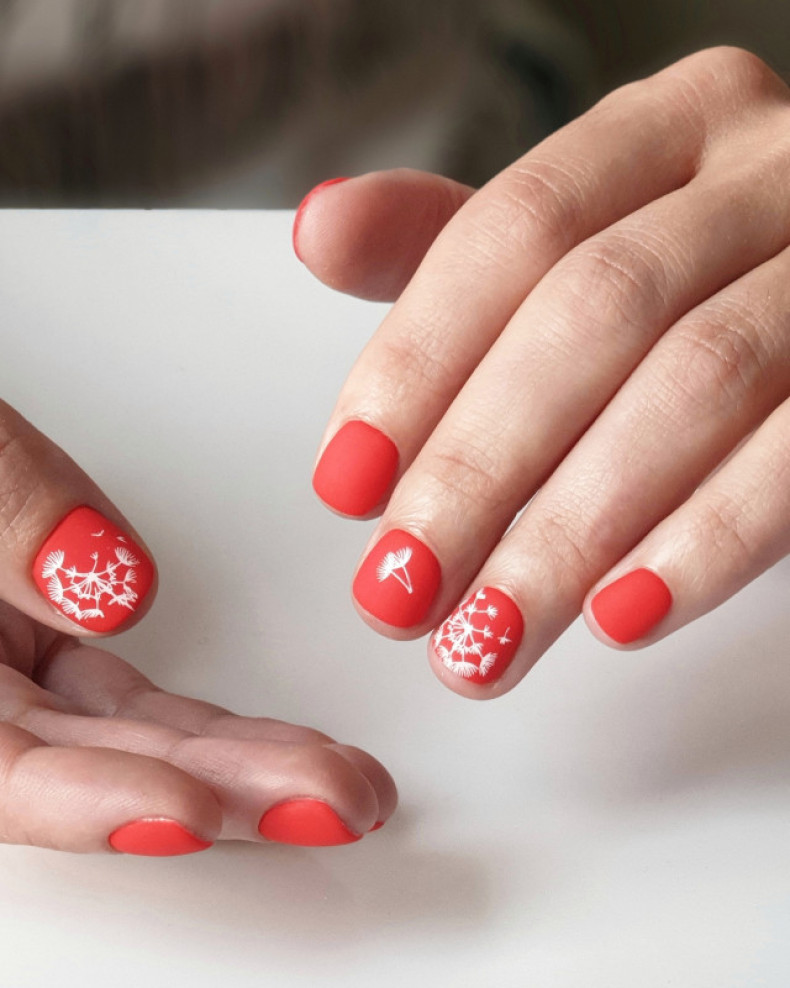 Dandelion red manicure for short nails, photo - Manicurist Barb Manicure