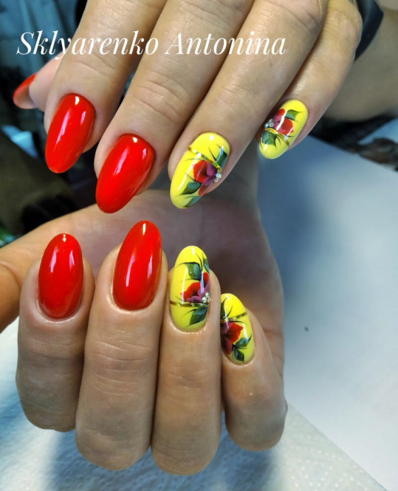  , photo - Manicurist Barb Manicure