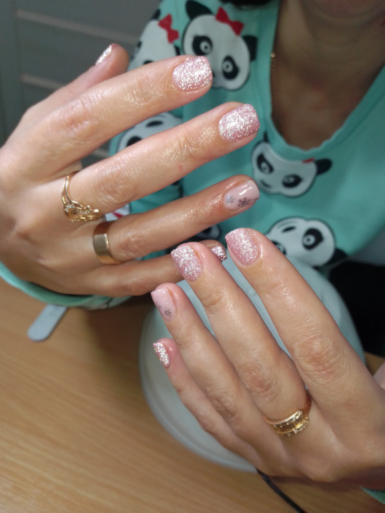 Світловідбивний гель лак, photo - Manicurist Barb Manicure