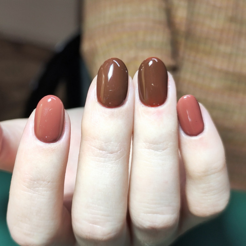 Укріплення гелем та покриття гель лаком, photo - Manicurist Barb Manicure