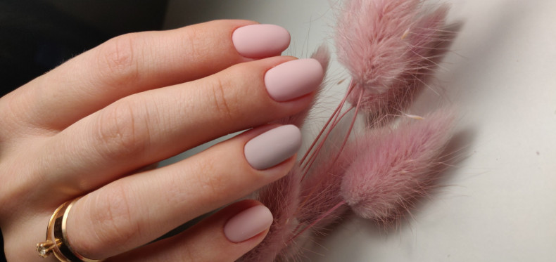  , photo - Manicurist Barb Manicure