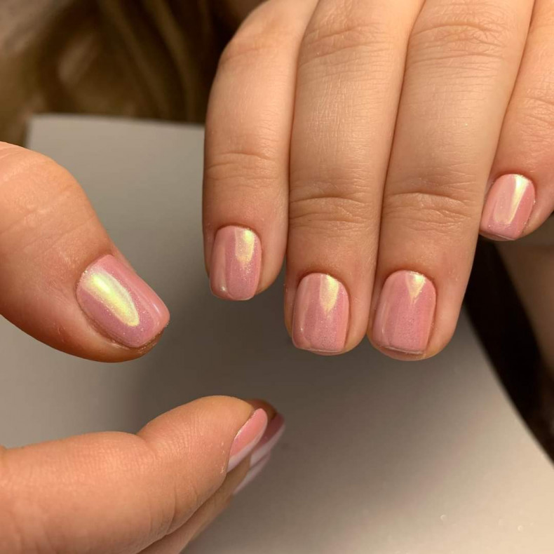 Kurze dezente Hochzeits, photo - Maniküre Barb Manicure