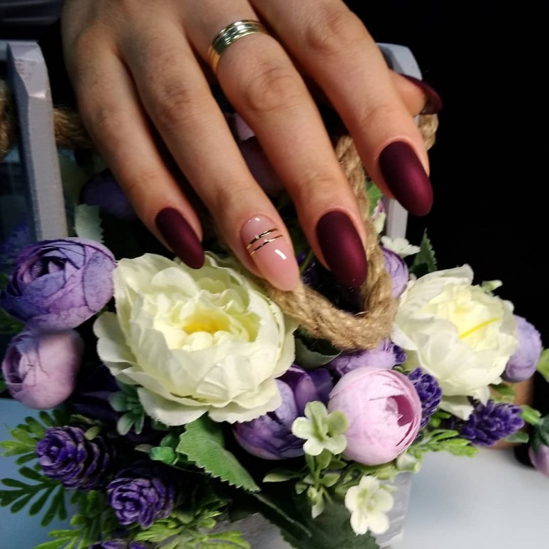 Наращивание ногтей с однотонным покрытием гель-лаком, photo - Manicurist Barb Manicure