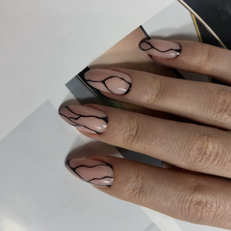 Манікюр і покриття гель лак, photo - Manicurist Barb Manicure