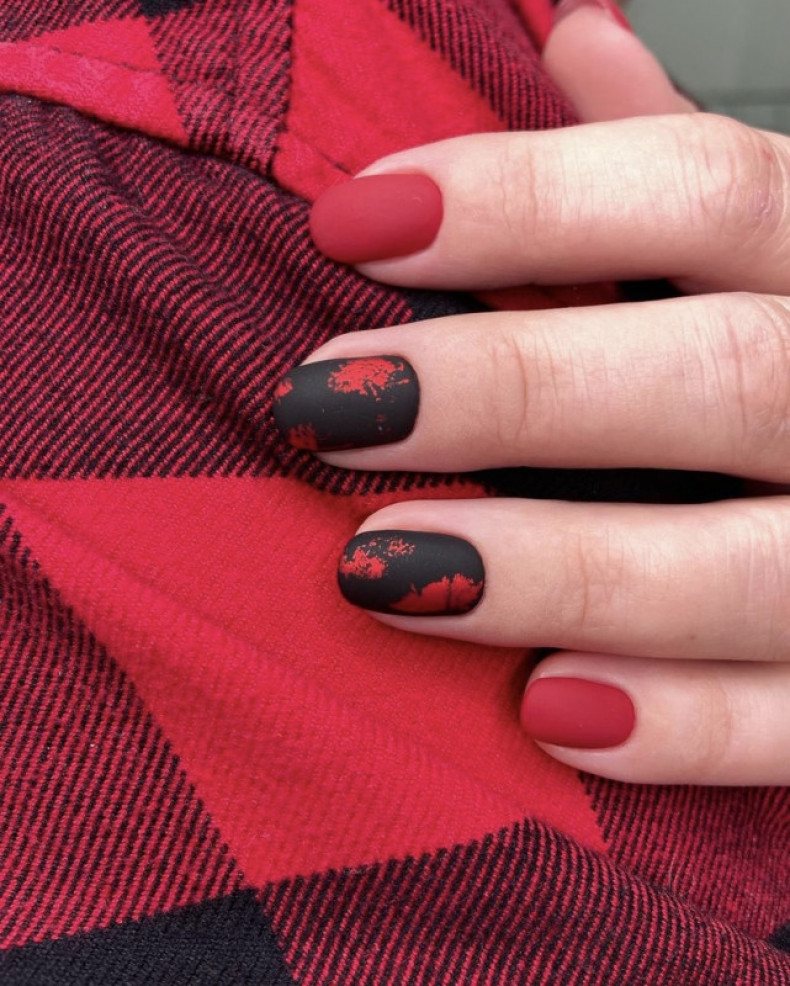 Fall black burgundy, photo - Manicurist Barb Manicure