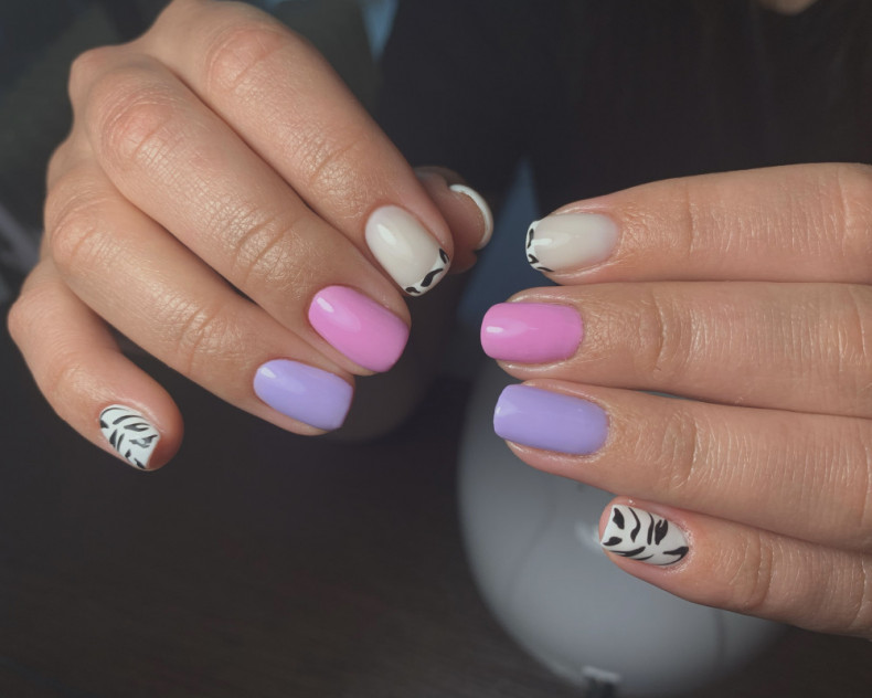 Zebra manicure summer gentle, photo - Manicurist Barb Manicure