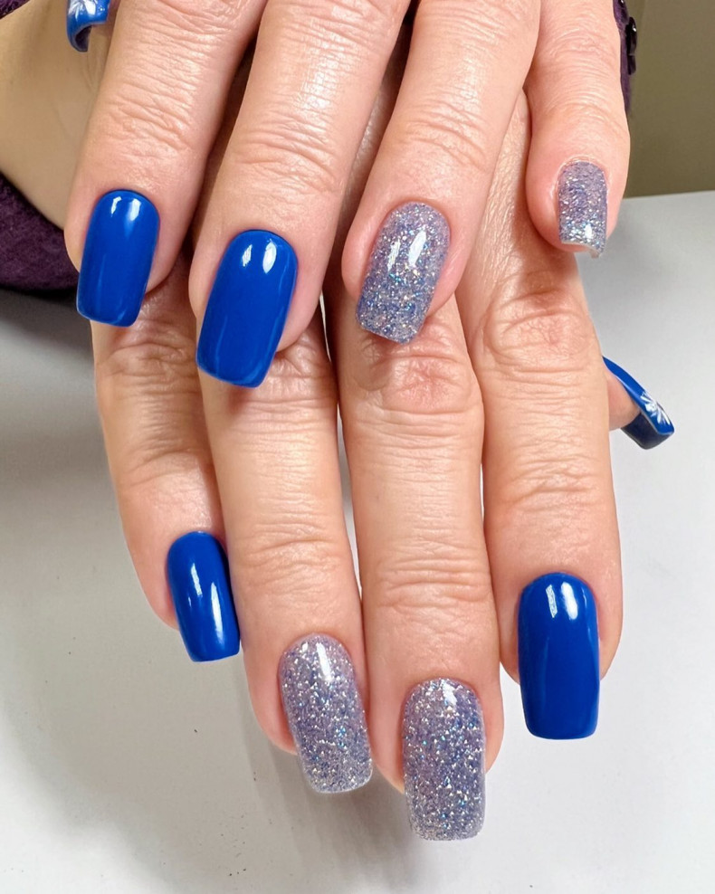  , photo - Manicurist Barb Manicure