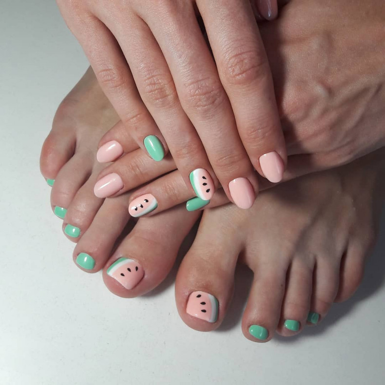 Watermelon gentle manicure pink, photo - Manicurist Barb Manicure