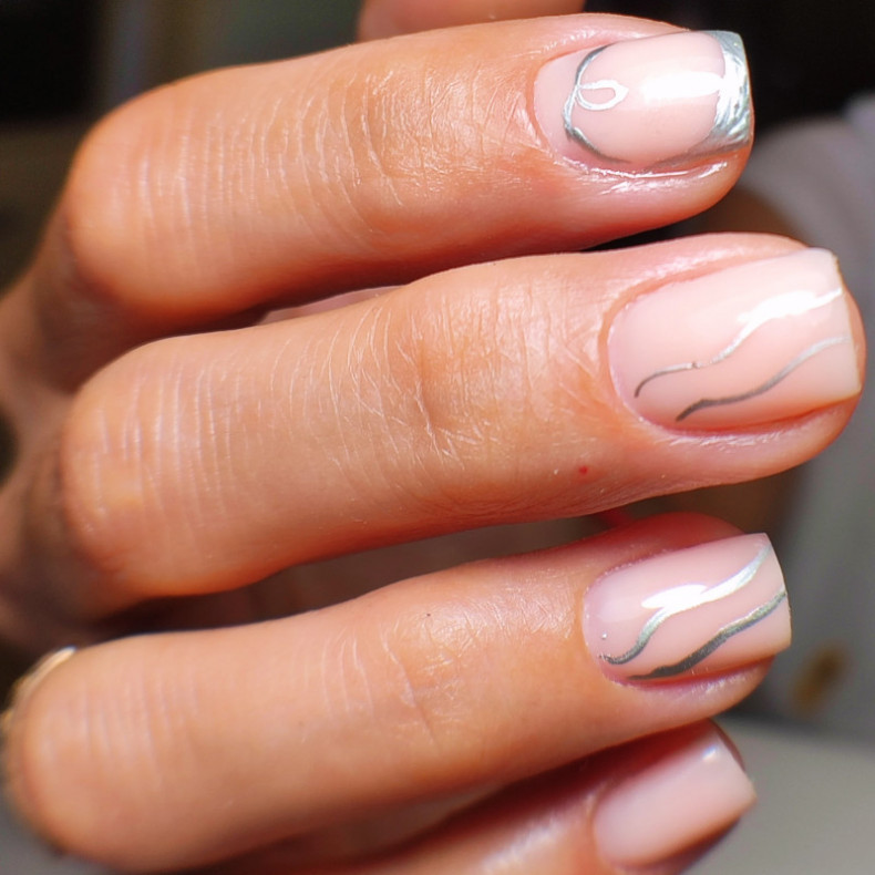 Nude silver striped, photo - Manicurist Barb Manicure