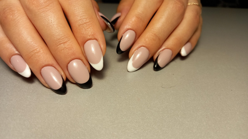 Френч, photo - Manicurist Barb Manicure