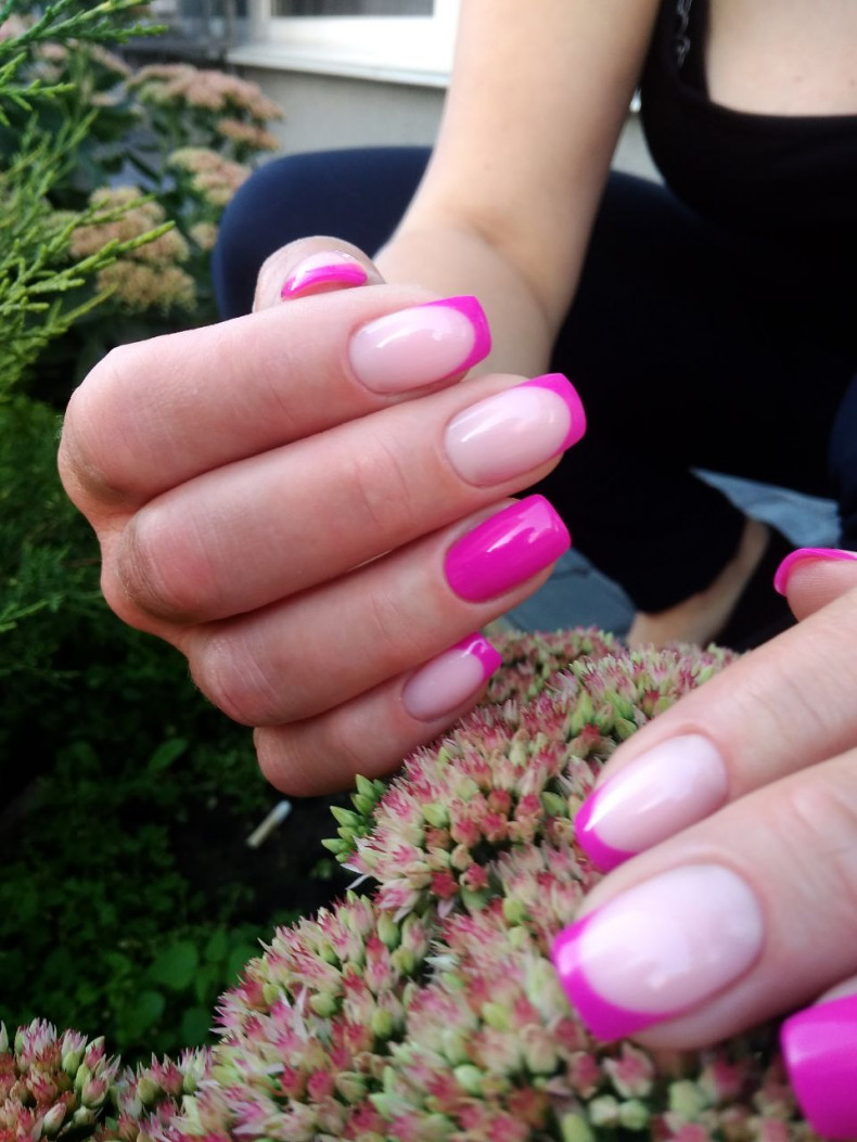 Коррекция нарощенных ногтей "Френч выкладной", photo - Manicurist Barb Manicure