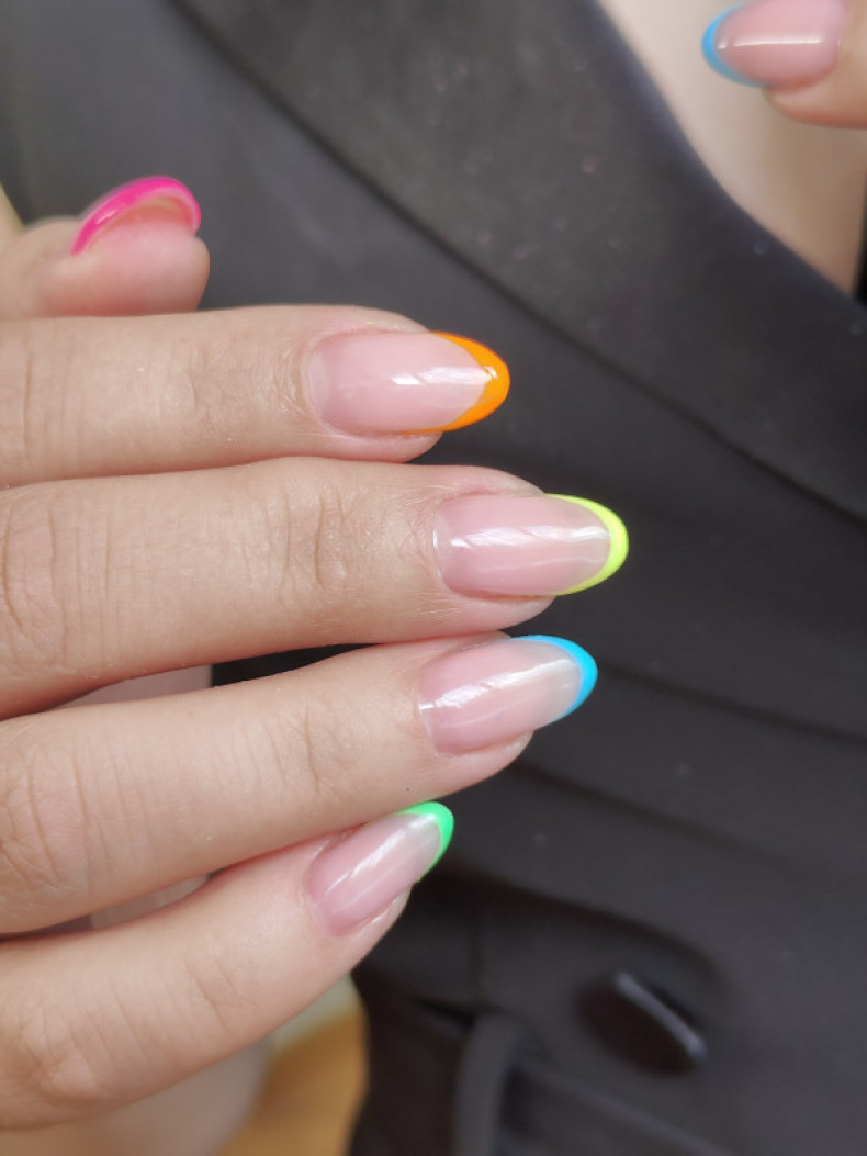 French colorful colored, photo - Manicurist Barb Manicure