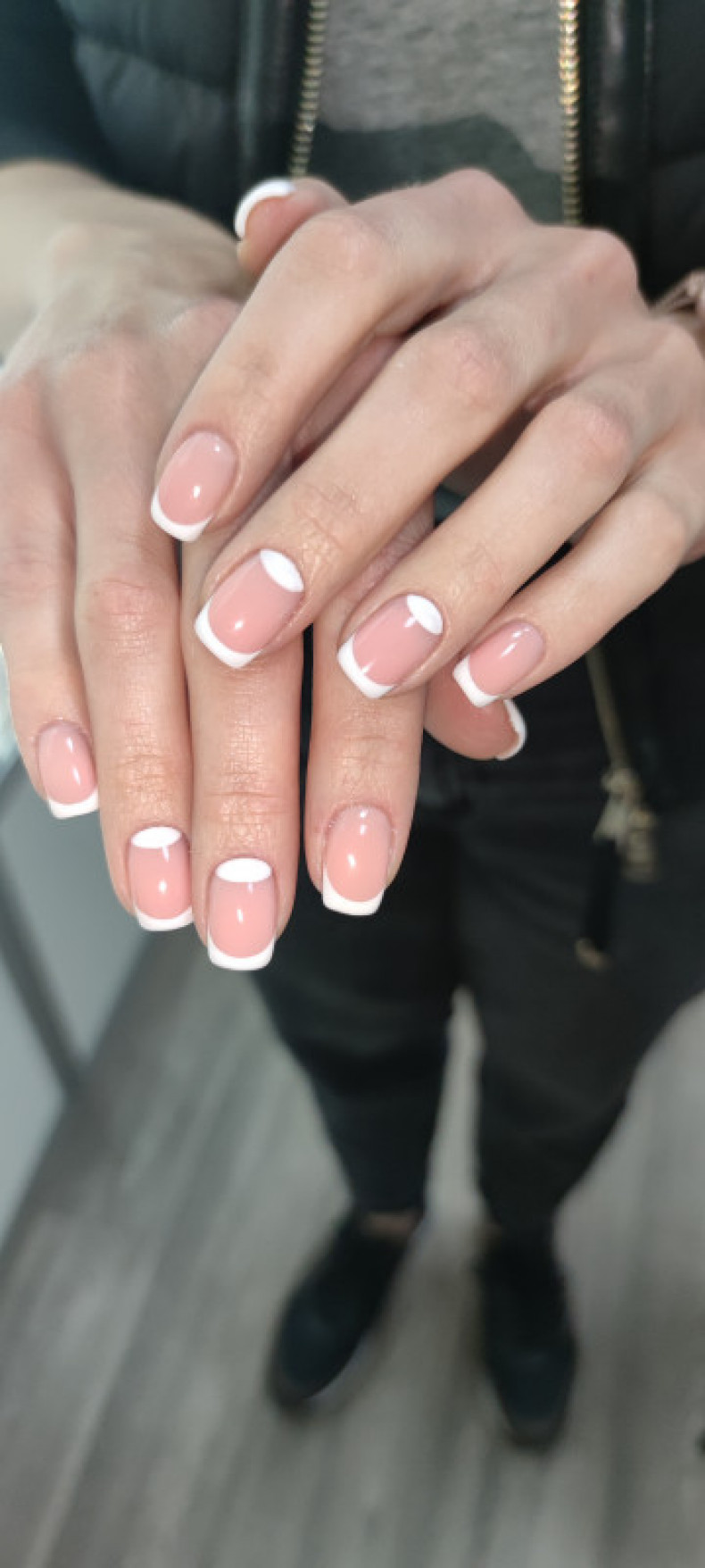 Манікюр та покриття . Френч, photo - Manicurist Barb Manicure