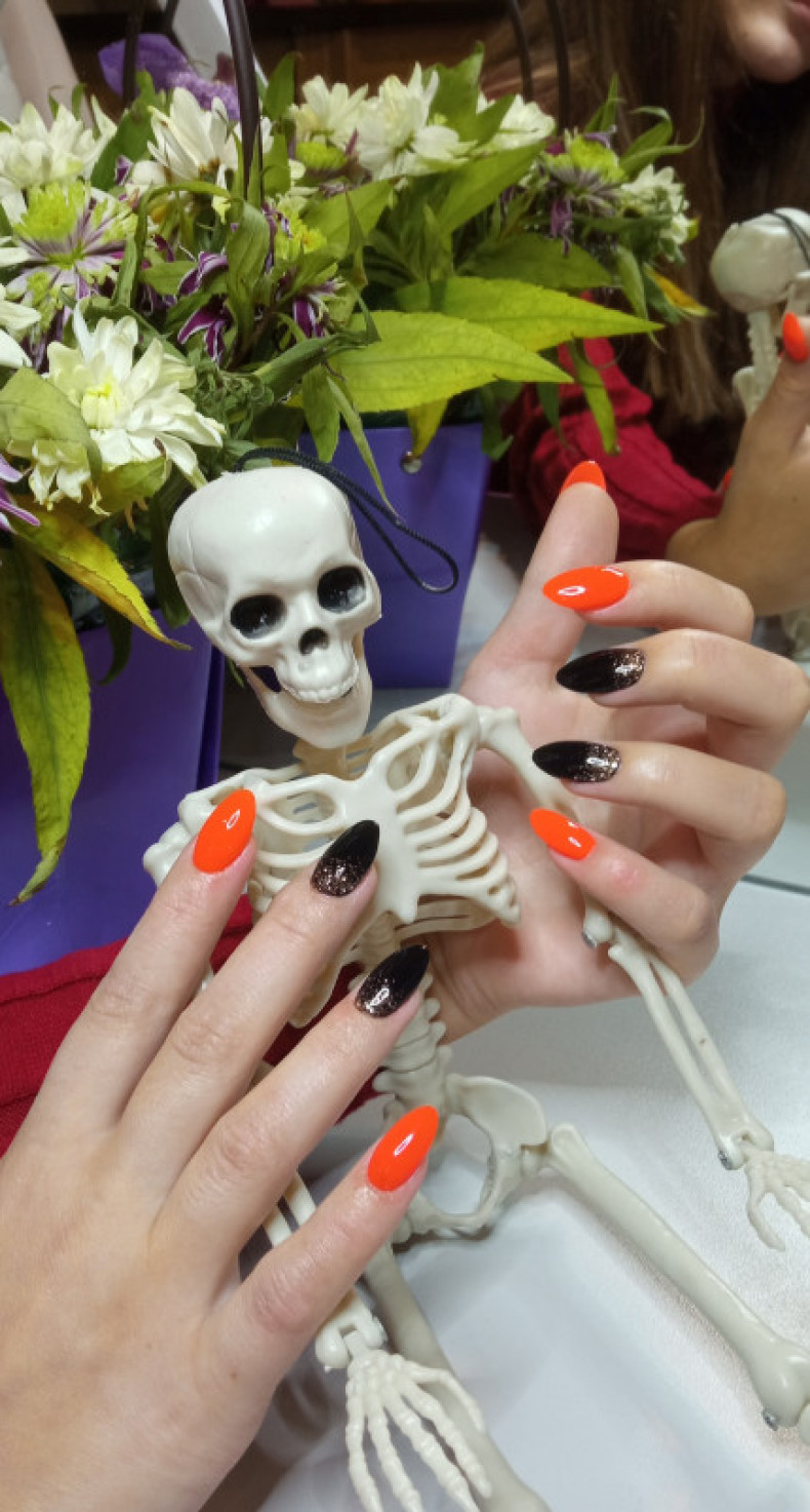 Наращивание ногтей дип пудрой с дизайном, photo - Manicurist Barb Manicure