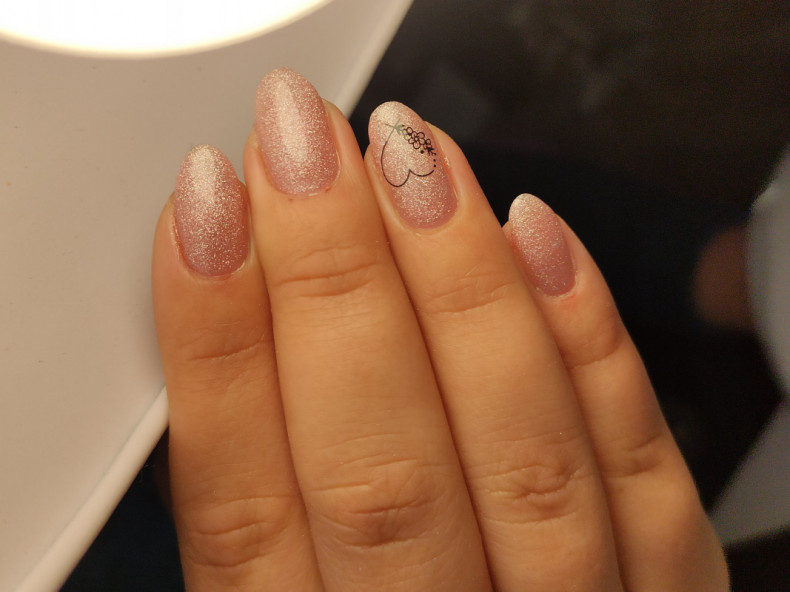 Гельлак, photo - Manicurist Barb Manicure