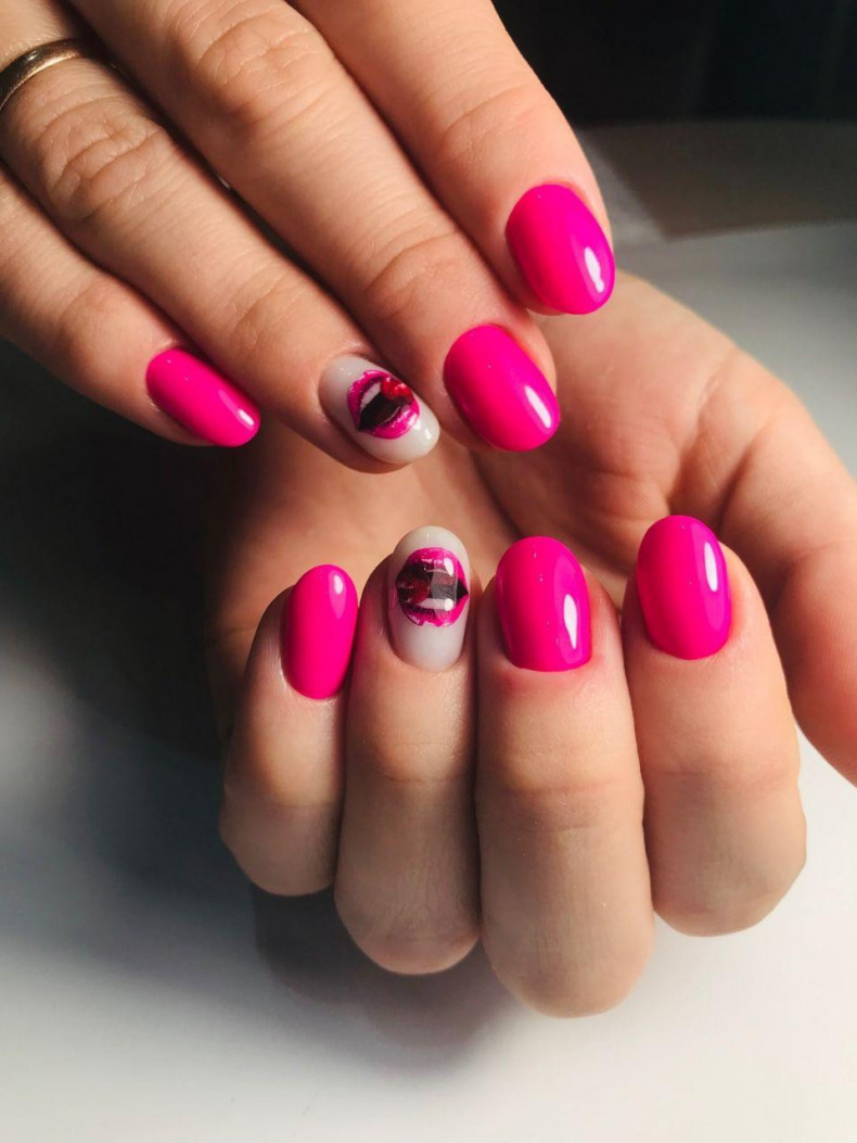 Зробити апаратний манікюр у Броварах., photo - Manicurist Barb Manicure