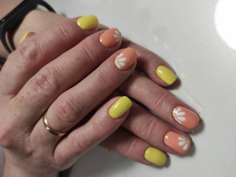  #веснянийманікюр, photo - Manicurist Barb Manicure